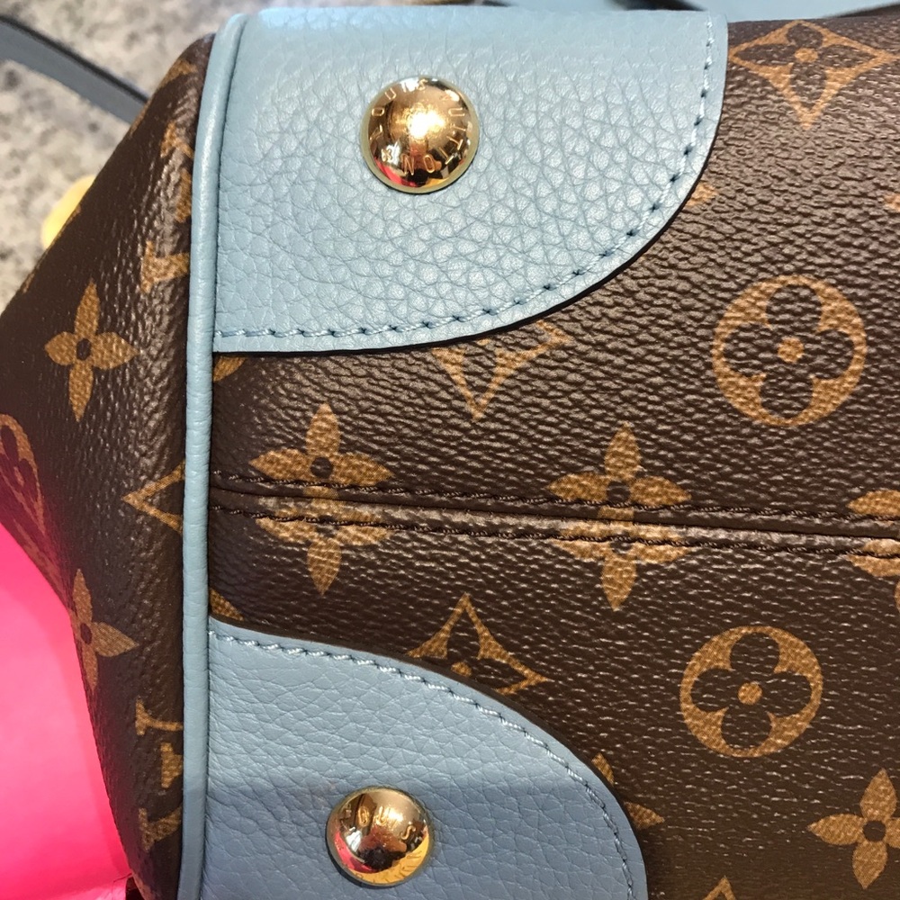 SOLD. More pictures of LV Retiro! SOLD